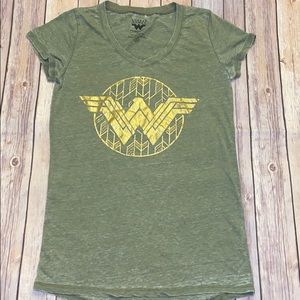 Wonder Woman T-shirt size S